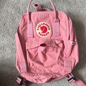 Kånken Kids mini Pink Backpack